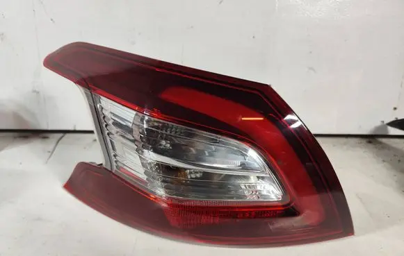 Peugeot 308 Rear/tail lights 9677817680 81250101 09677817600