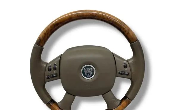 Jaguar X-Type Steering wheel