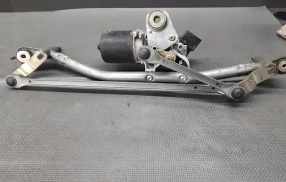 Citroen C3 Front wiper linkage and motor 53630147