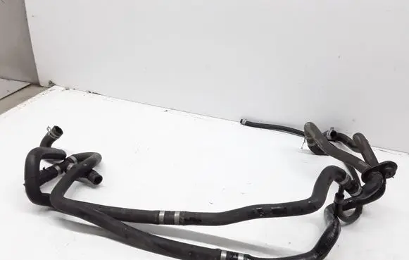 Mercedes-Benz S W220 Engine coolant pipe/hose A2208301896
