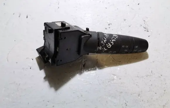 Nissan Primera Indicator stalk 25540 AV600