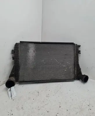 Volkswagen Touran I Intercooler radiator 1K0145803