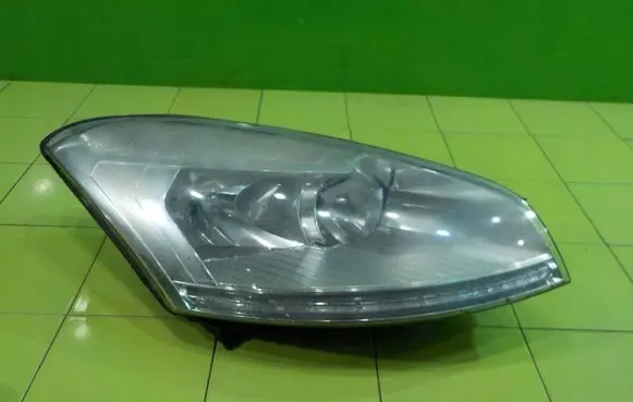 Citroen C4 I Picasso Headlight/headlamp PRZOD
