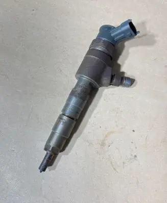 Ford Turneo Courier Fuel injector 0445110489 Cv6q9f593 Dc11a2605r