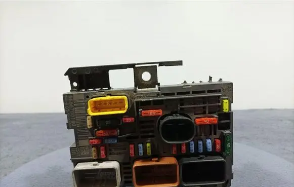 Fuse box set