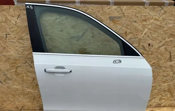 Volvo XC90 Front door 