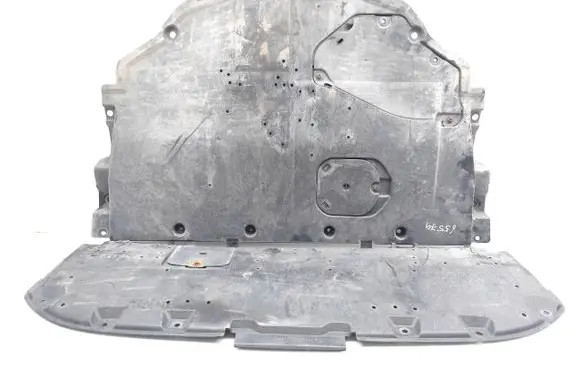 Mazda 3 III Engine splash shield/under tray 