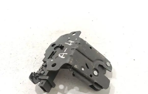 Audi A4 S4 B7 8E 8H Tailgate/trunk/boot lock/catch/latch 8P4827505B