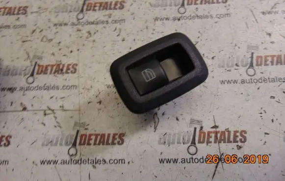 Mercedes-Benz B W245 Electric window control switch A2518200510
