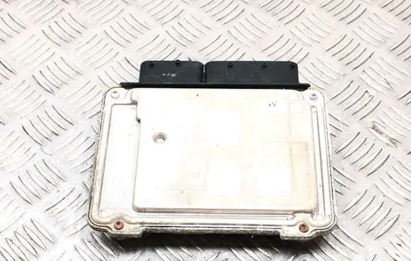 Skoda Superb B6 (3T) Engine control unit/module 03G906021TB 0281014711 1039S25165