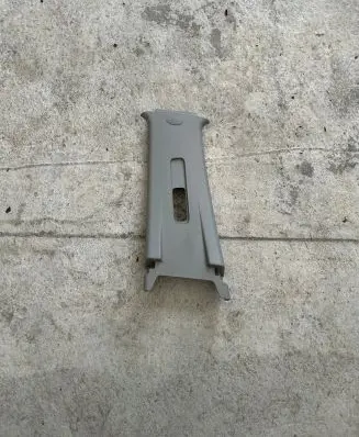 (B) pillar trim (top)