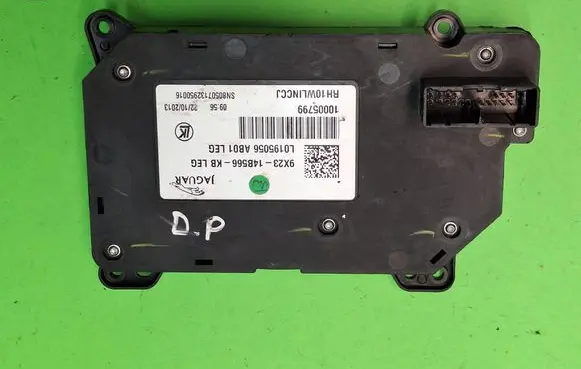 Jaguar XF X250 Seat control switch 9X2314B566KB 10005799 L0195056