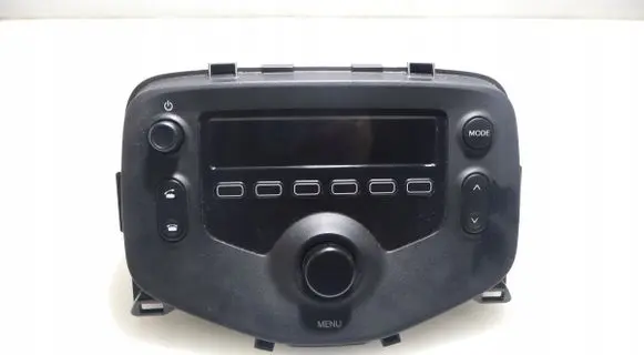 Radio/GPS head unit trim