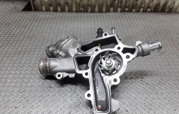 Opel Corsa C Water pump 538032010