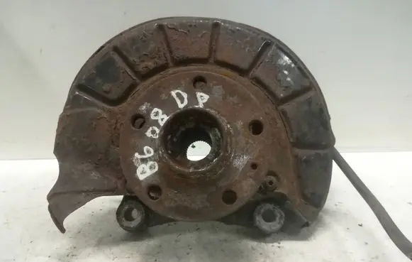 Volkswagen PASSAT B6 Front wheel hub