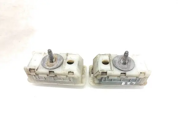 Opel Vivaro Radiator mount bracket 9800613580