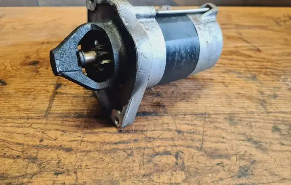 Peugeot 208 Starter motor ESW1016 24C16535 9812715480