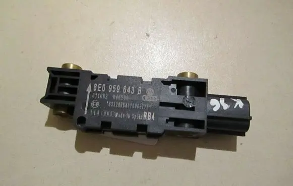 Audi A4 S4 B7 8E 8H Airbag deployment crash/impact sensor 8E0959643B