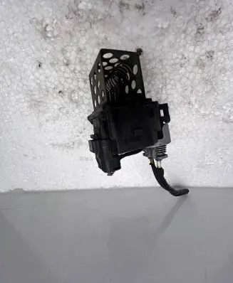 Citroen C4 II Coolant fan relay 9658508980