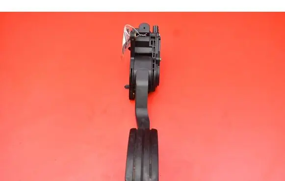 Renault Laguna III Accelerator throttle pedal 180050001R