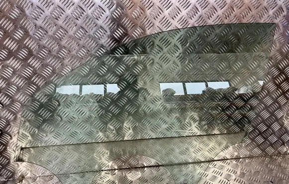 Volkswagen T-Roc Front door window/glass (coupe) VW24750