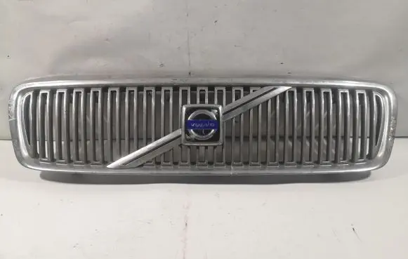 Volvo S70 V70 V70 XC Front bumper upper radiator grill 9190385
