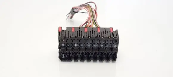 Mercedes-Benz E W210 Fuse box set 0015458401