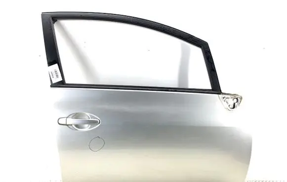 Toyota Auris 150 Front door 1C0