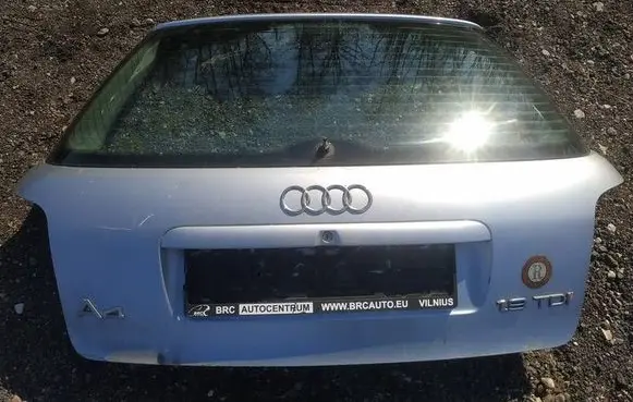 Audi A4 S4 B5 8D Tailgate/trunk/boot lid pilkas