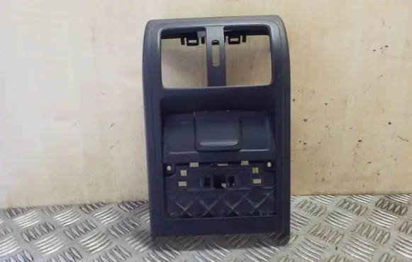 Other center console (tunnel) element