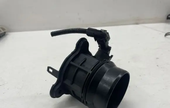 BMW 2 F45 Mass air flow meter 8511339