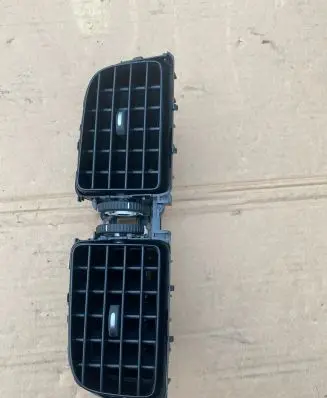 Volkswagen Polo V 6R Dash center air vent grill 6RF819728A 23112011 VW250