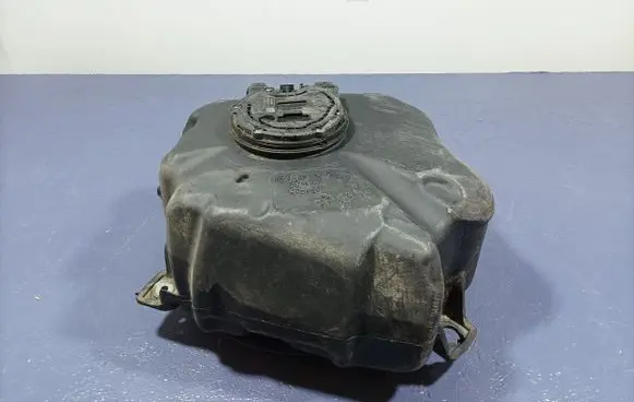 Audi A4 S4 B7 8E 8H AdBlue liquid reservoir 9488190