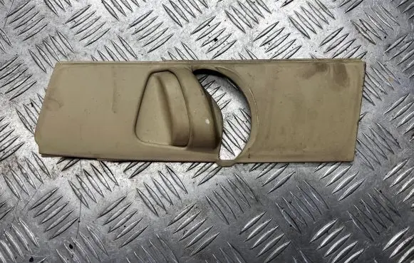 Lexus IS 220D-250-350 Seat belt trim 7313653010 7302453010 7325853010