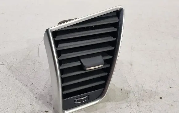 Audi Q5 SQ5 Dashboard side air vent grill/cover trim 8R1820901K 8R1820901