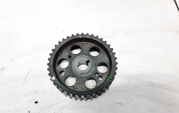 Opel Insignia A Fuel pump gear (pulley) 
