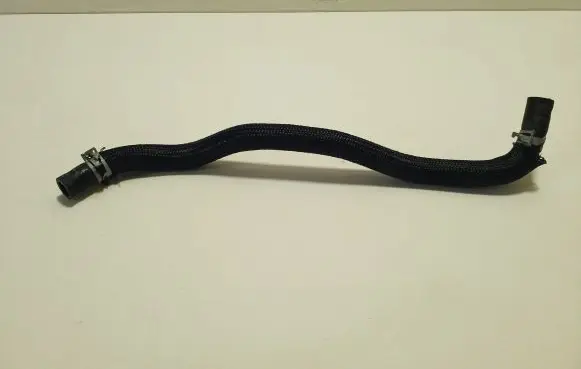 Nissan Qashqai J12 Engine coolant pipe/hose