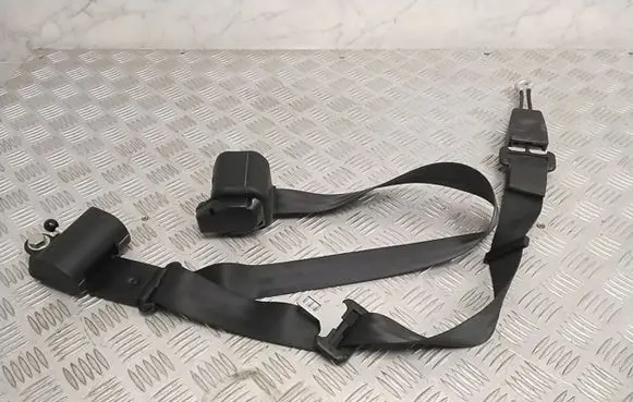Mercedes-Benz Sprinter W906 Rear seatbelt 9000200
