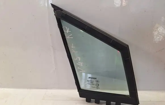 Toyota Corolla Verso AR10 Front door vent window glass four-door 681260F010 682160F010