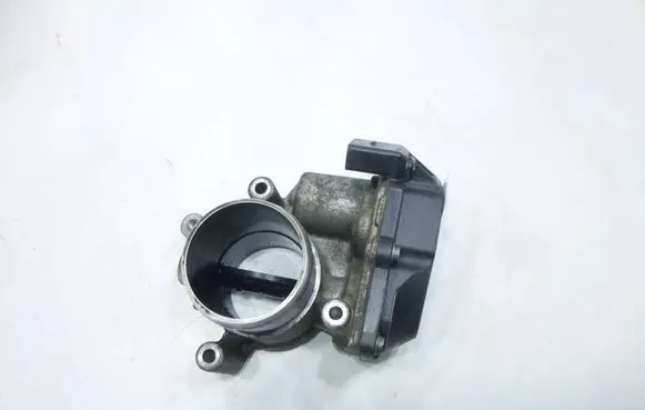 Volkswagen PASSAT B7 Throttle valve 03L128063K A2C53369978
