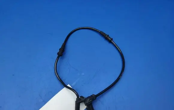 Mercedes-Benz CLK A209 C209 ABS brake wheel speed sensor A2035400417 2943 Q04