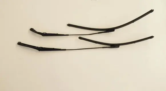 Audi A5 8T 8F Windshield/front glass wiper blade 8K1955407A 8T1955408B