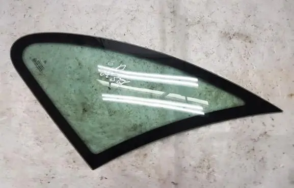 Citroen Xsara Picasso Rear side window