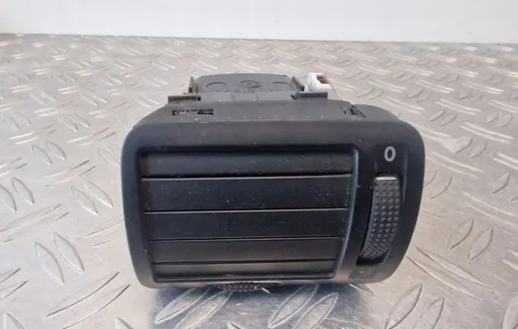 Volkswagen PASSAT B5.5 Dashboard side air vent grill/cover trim 3B0819703D