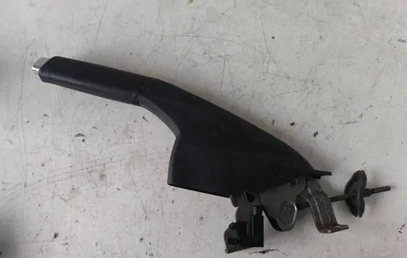 Volkswagen Polo V 6R Hand brake release handle 