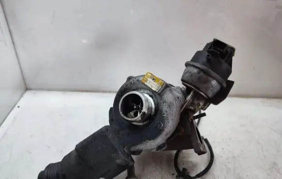 Audi A4 S4 B8 8K Turbo 03L145701