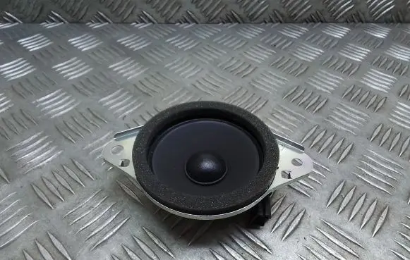Lexus ES 250 - 300 - 330 Rear door speaker 8616033A50