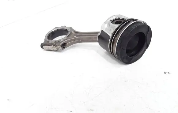 Toyota Avensis T250 Piston with connecting rod 6GA07120
