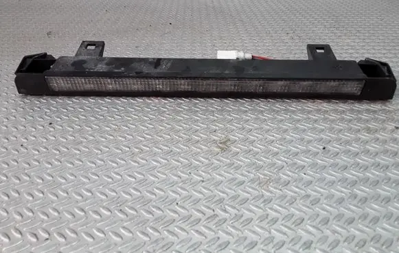 Nissan Almera Tino Third/center stoplight 26590BU000