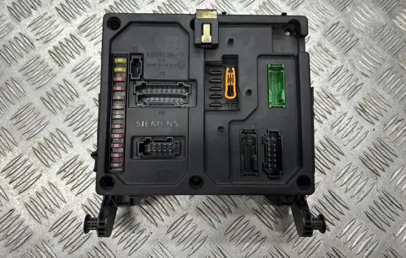 Volkswagen Sharan Comfort/convenience module S108152001